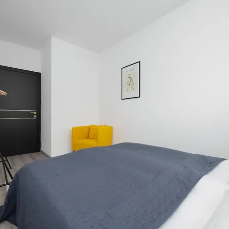 Appartement Z Widokiem Na Centrum 9 Pietro & Parking By Renters Varsovie