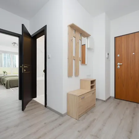 Appartement Z Widokiem Na Centrum 9 Pietro & Parking By Renters *